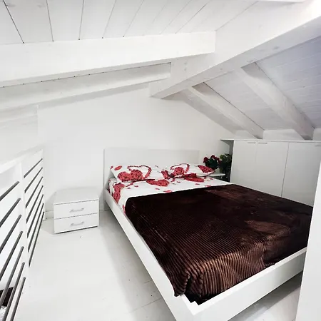 Affittimoderni Il Sole - Csso12 아파트 카스텔사르도